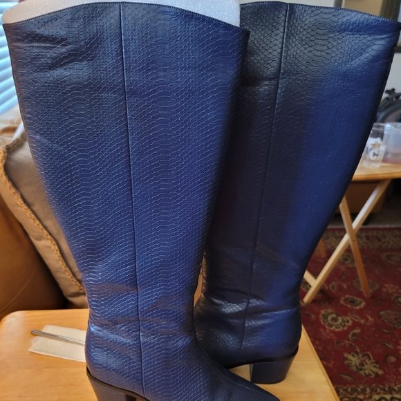 Eloquii Women Navy Glimmer Faux Croc Embossed Boots Size 9W Wide Calf - Picture 5 of 15